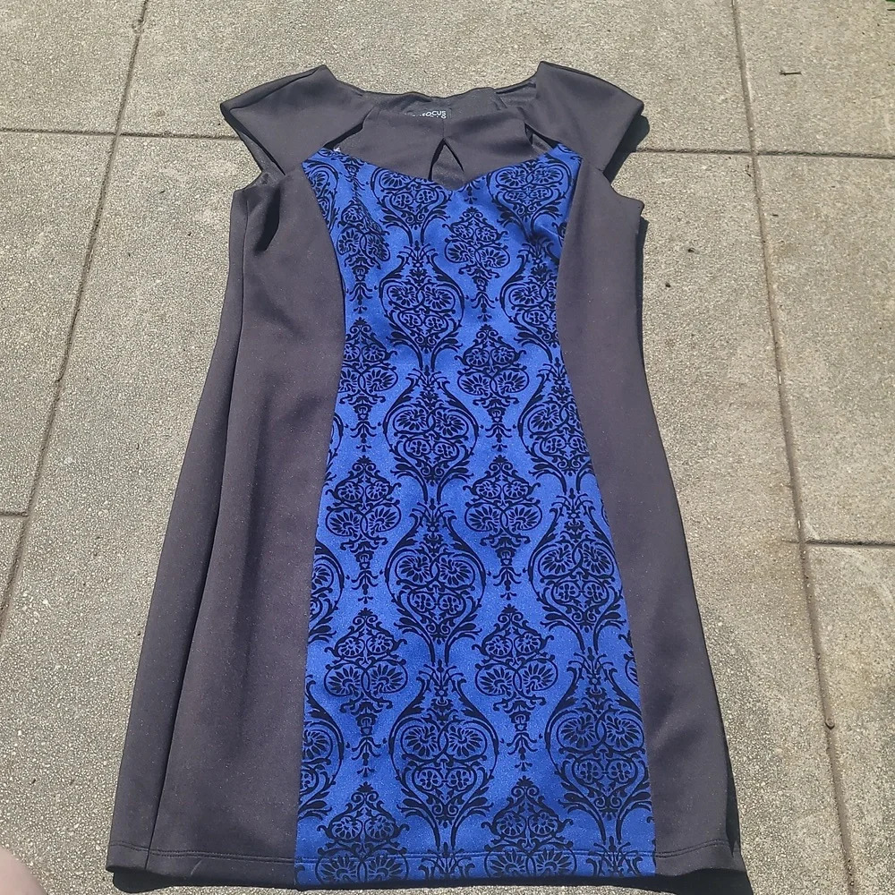 En focus studio stretch black blue colorblock bodycon sheath dress 8 cutout neck